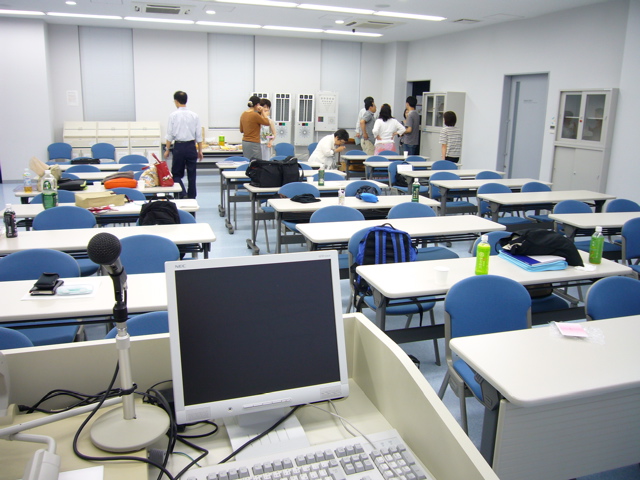 視覚多目的実習室